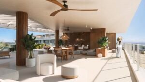 Salón exterior cubierto con zona de comedor