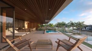 Piscina privada bajo una terraza cubierta de madera